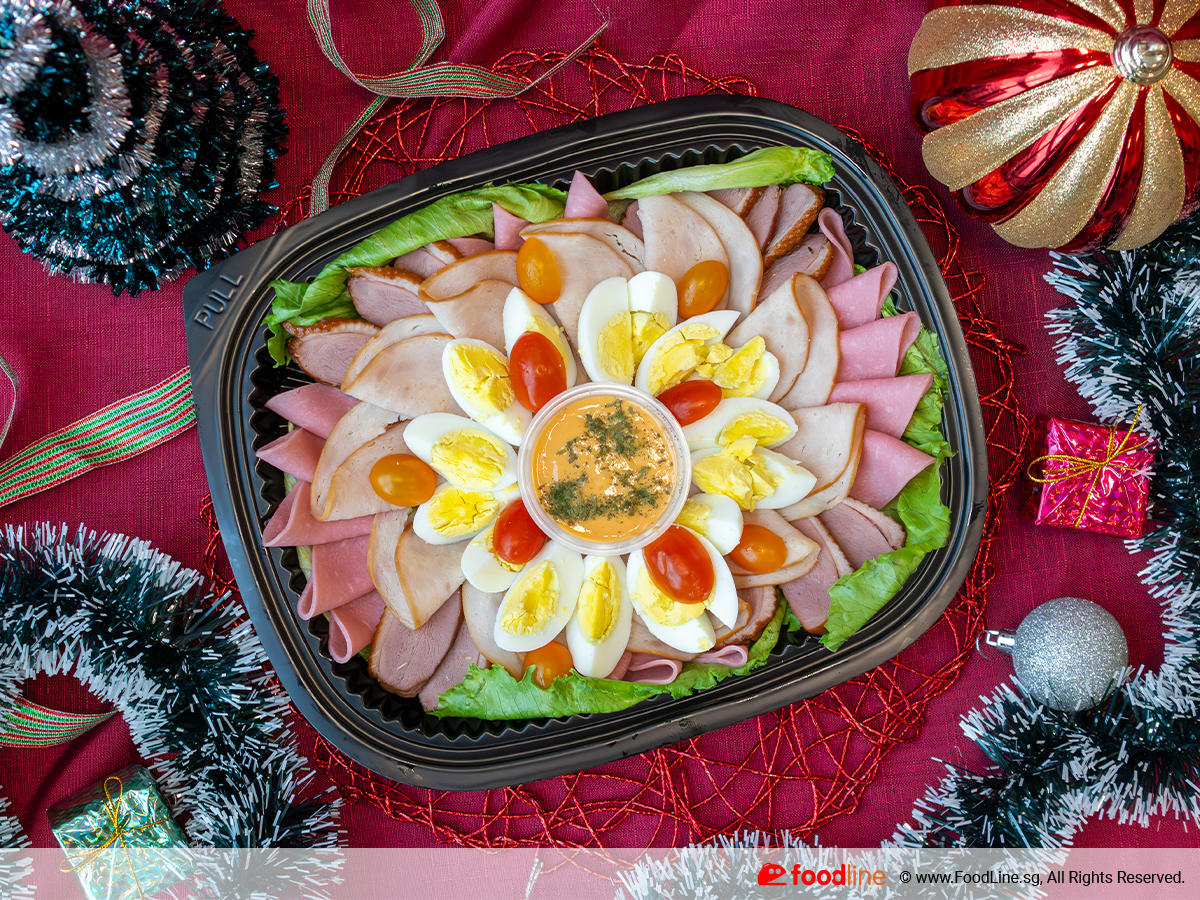 Festive Charcuterie Platter with Smoked & Cured Meats