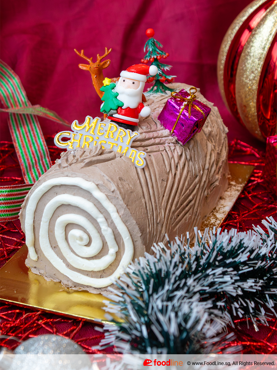 Classic Xmas Log Cake