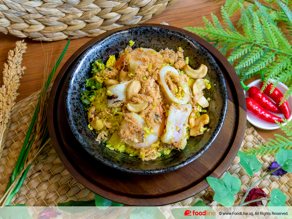 Pineapple Fried Rice Seafood