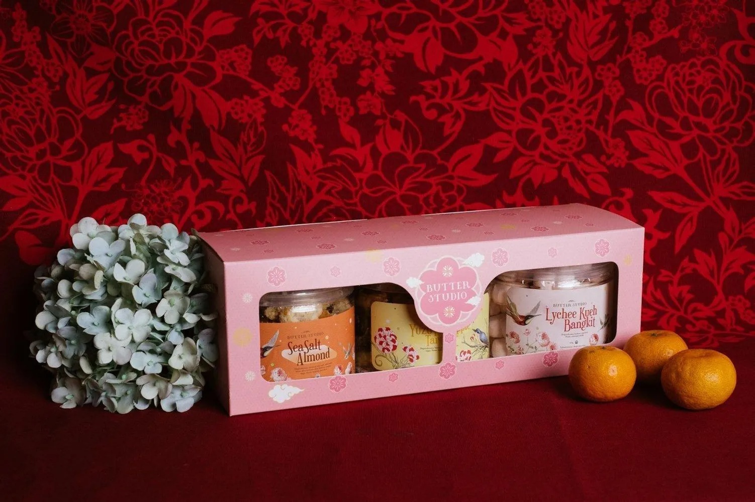 See photos for [EXCLUSIVE] Signature Trio Cookie Gift Set