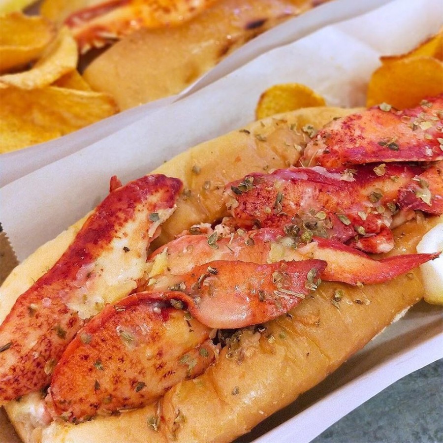 Chunky Lobsters Best Price Guaranteed at FoodLine.sg