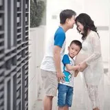 Authentic Review by Vivian Lee