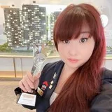 Authentic Review by Elaine Lee