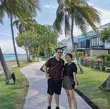 Authentic Review by Thomas Gunawan
