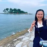 Authentic Review by Au